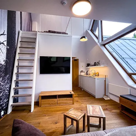Bratrouchov Apartment